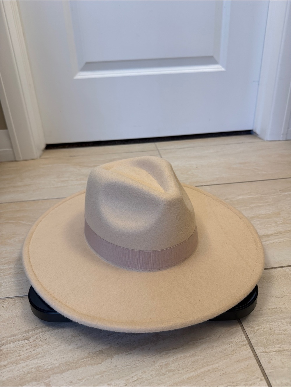 Poppy & Peonies Wide Brim Felt Fedora - Light Beige